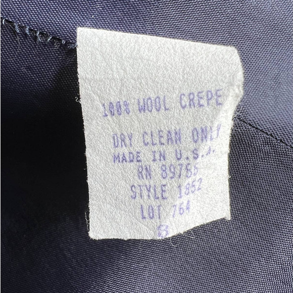 Neiman Marcus 6 LUXURY 100% Wool Coat $790 Faux Fur Trim Gold Buttons Navy Blue - Picture 8 of 9